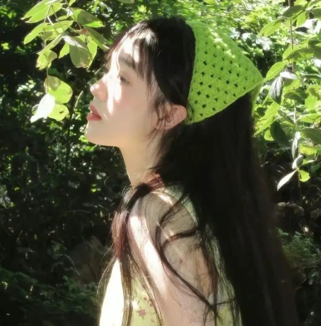 远看是蔚蓝的春天